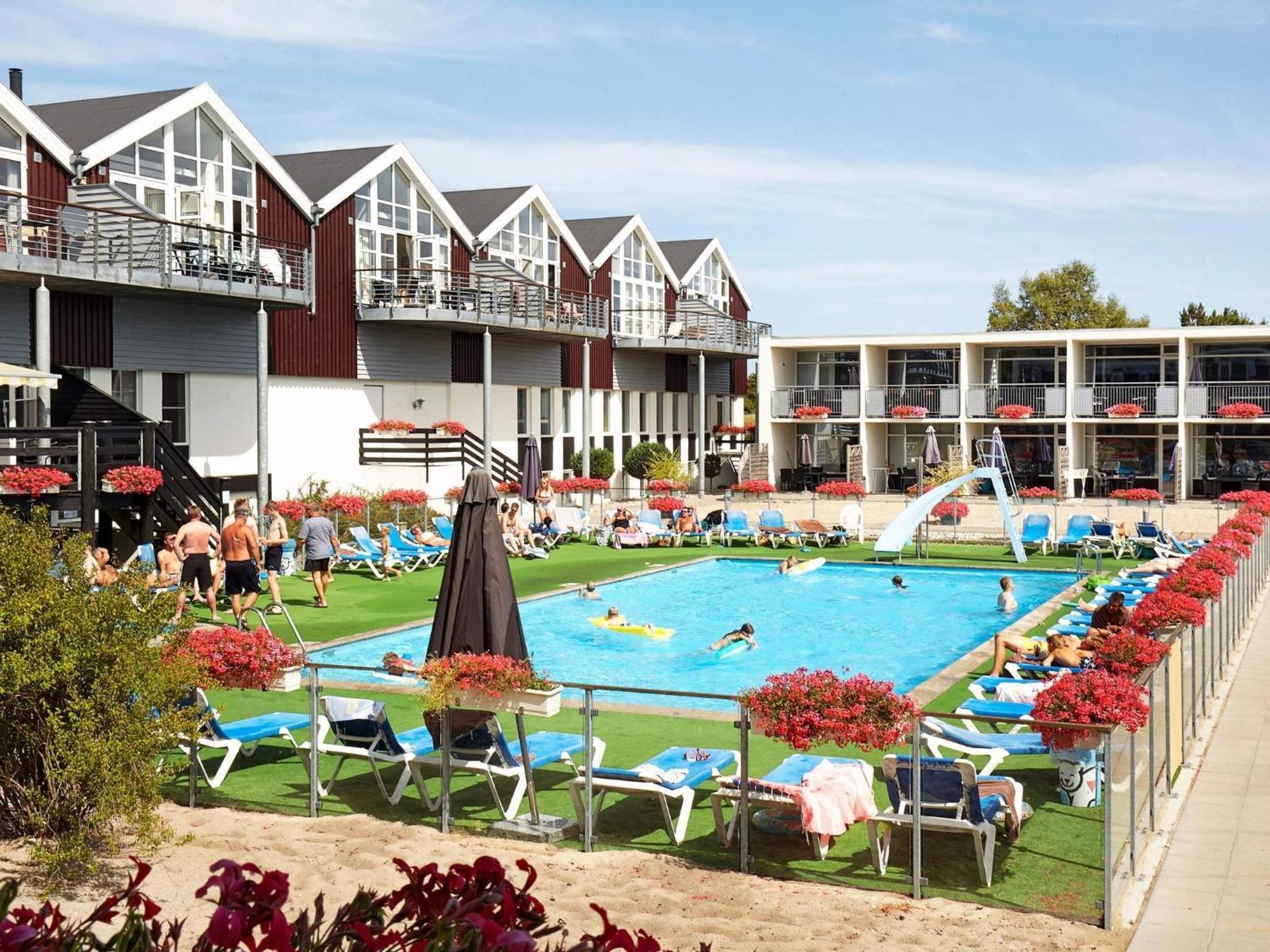 5 Person Holiday Home On A Holiday Park In Glesborg Exteriör bild