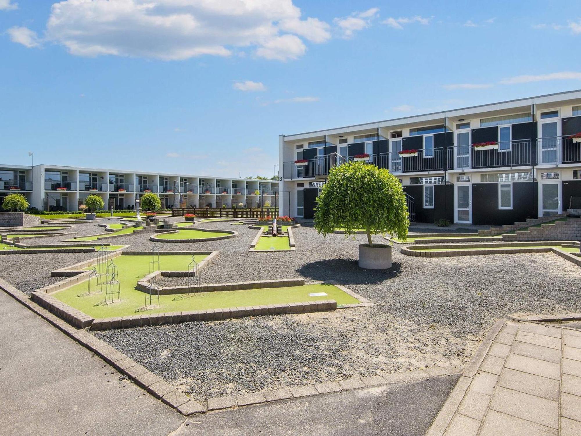 5 Person Holiday Home On A Holiday Park In Glesborg Exteriör bild